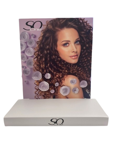 [2116676052] SO ONE Promotiemateriaal - Display Curly